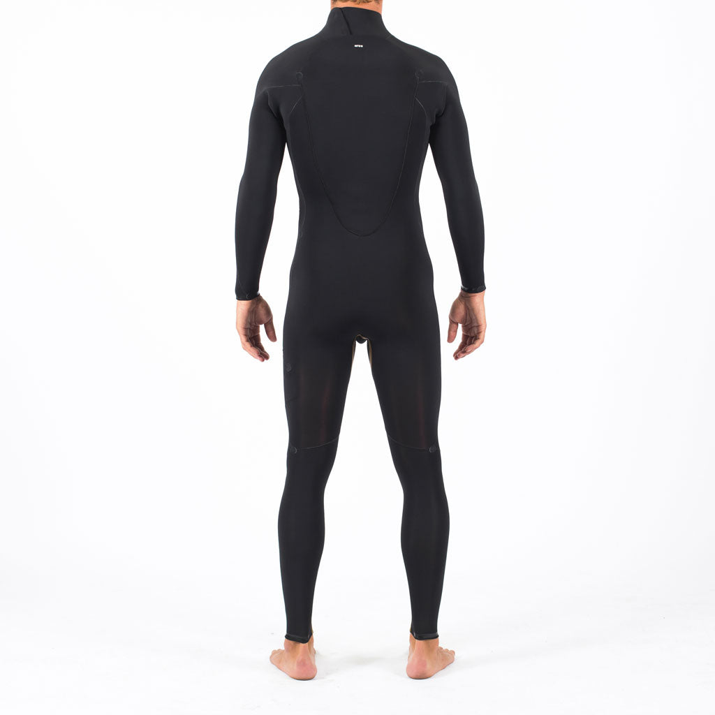りくポニー Backzip 4mm3 – FERAL Wetsuits